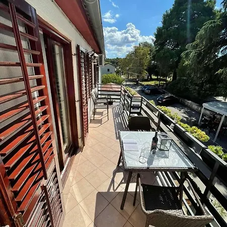 Apartments Villa Herak Porec Exterior photo