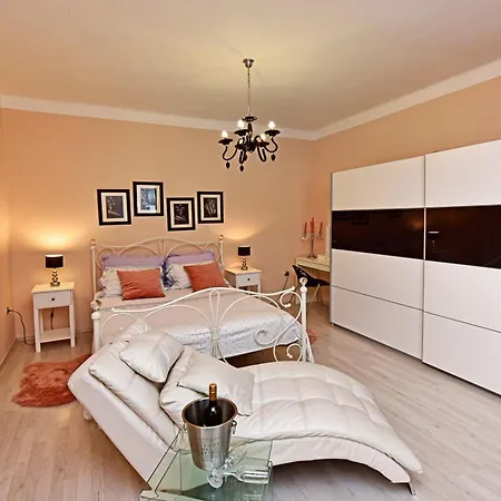 Apartments Villa Herak Porec Exterior photo