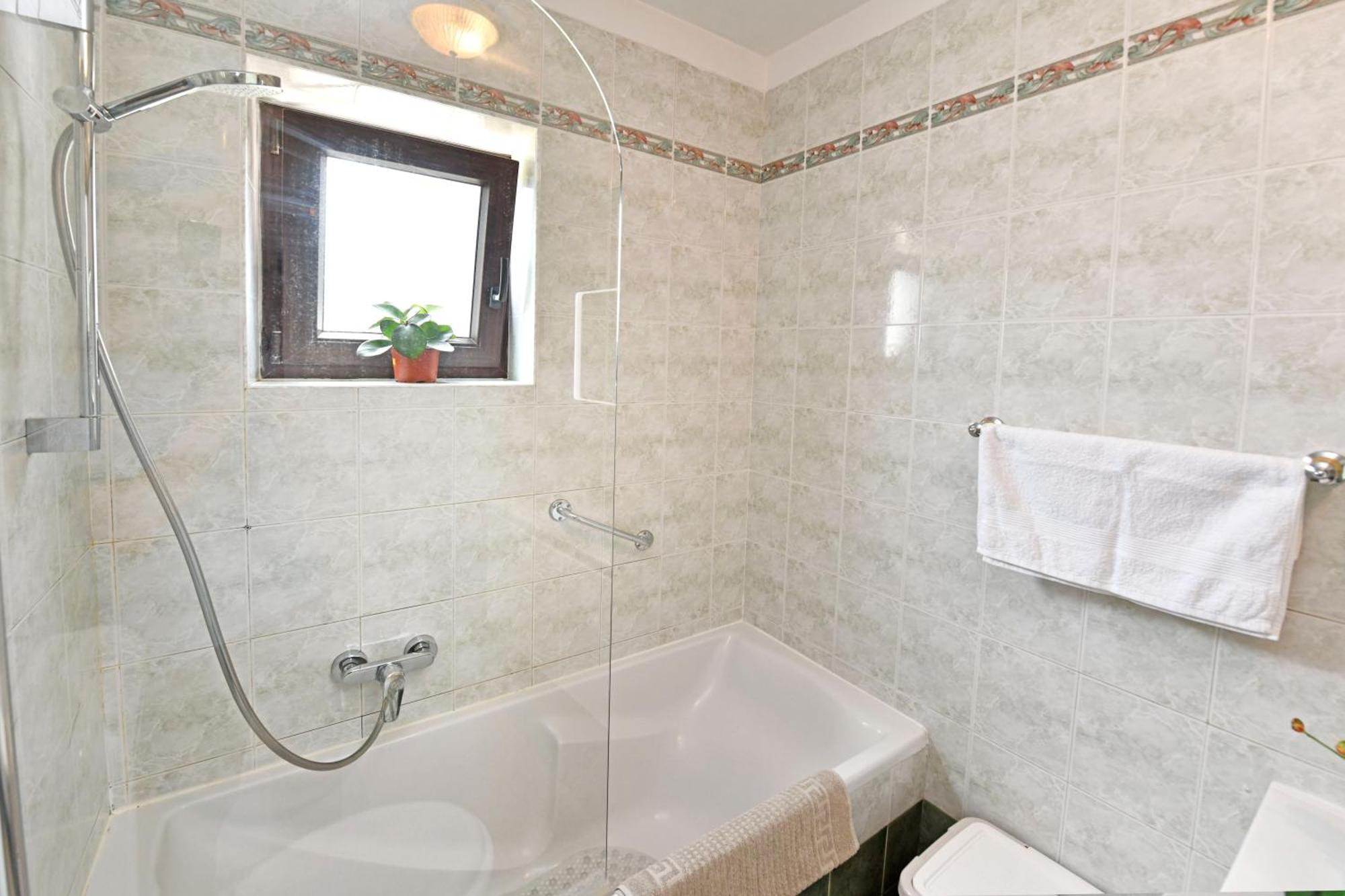Apartment Herak *